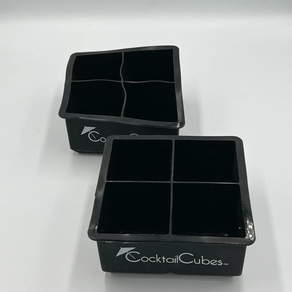 Cocktail Cubes Large Ice Tray Set Unisex OS Black Very Good Silicone Barware